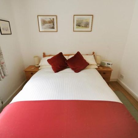 Windwhistle Villa Lyme Regis Luaran gambar